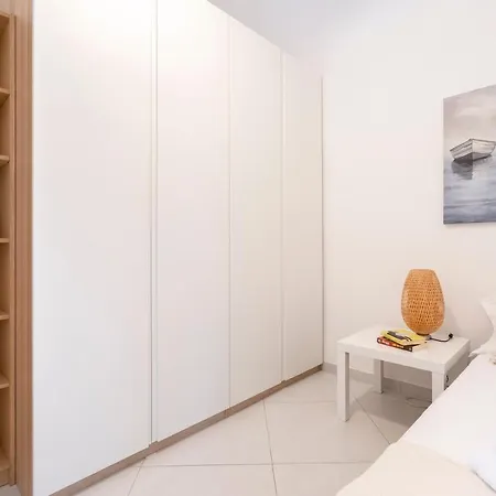 Apartament La Casa Di Gio - Stazione & Policlinico