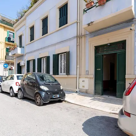 La Casa Di Gio - Stazione & Policlinico Apartament *